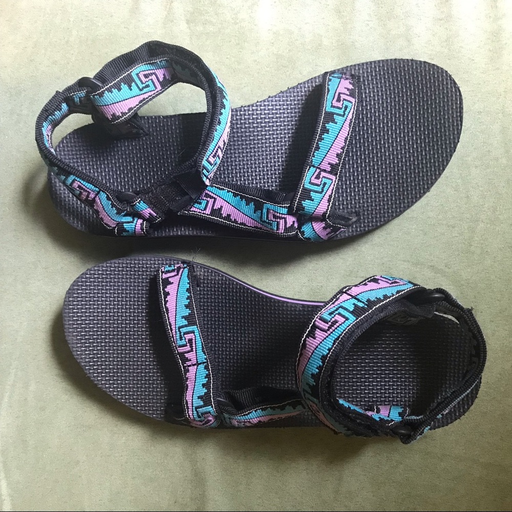 Teva Midform Universal Geometric Sandal